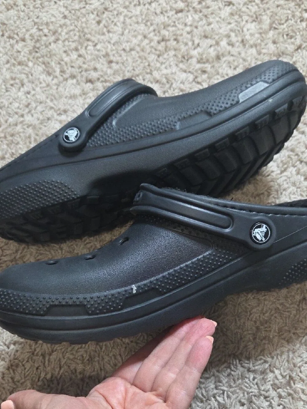 CROCS Men's 12M Black Classic Lined Clogs
